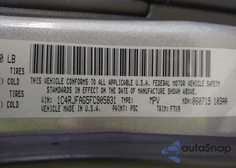 2015 Jeep Grand Cherokee Laredo z USA, uszkodzony, nr VIN 1C4RJFAG5FC905831